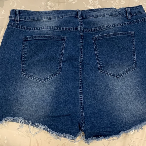 Shein Jean Shorts - Picture 2 of 3